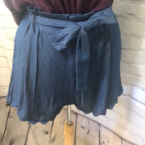 Hayden Pants - Hayden Los Angeles Chambray Paper Sack Shorts NWT